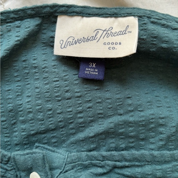 Universal Thread crop top - Picture 3 of 3